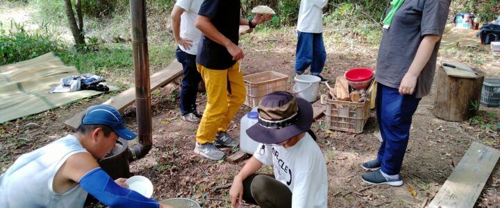 栗拾い＋かまどご飯イベントの様子　2023